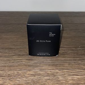 **BRAND NEW** CANDLE